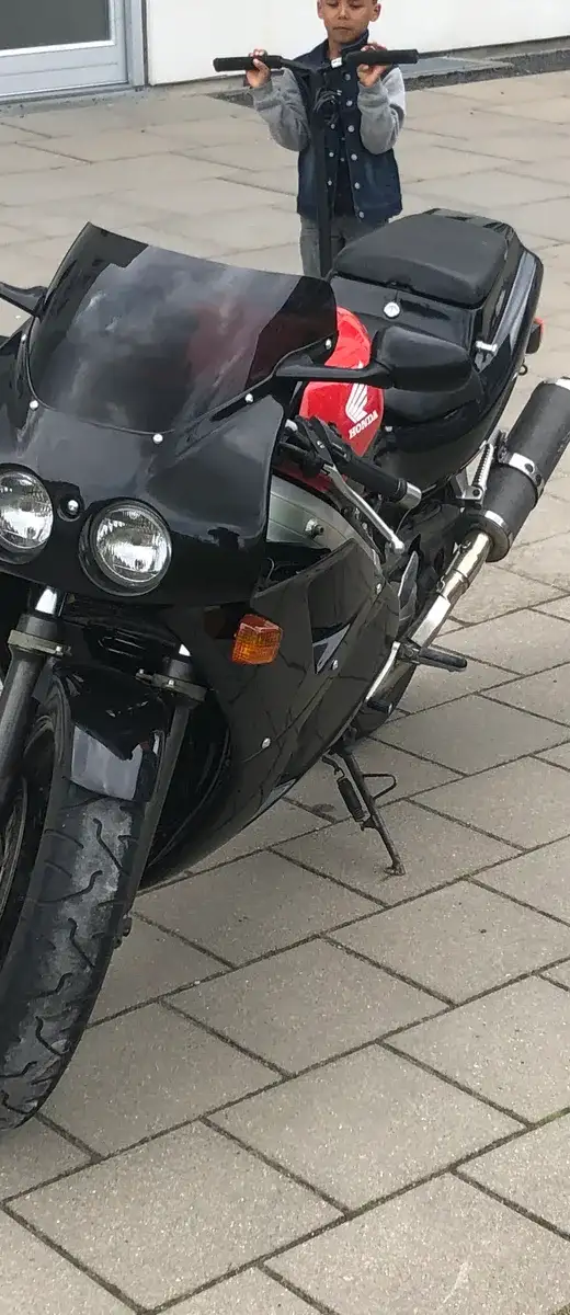 Honda VFR 400 R