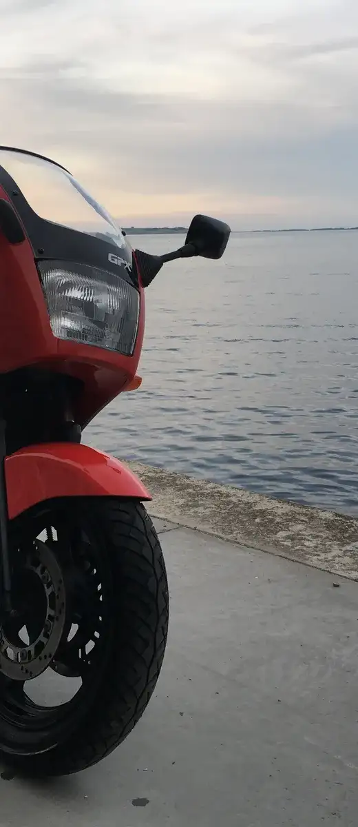 Kawasaki GPX 600 R