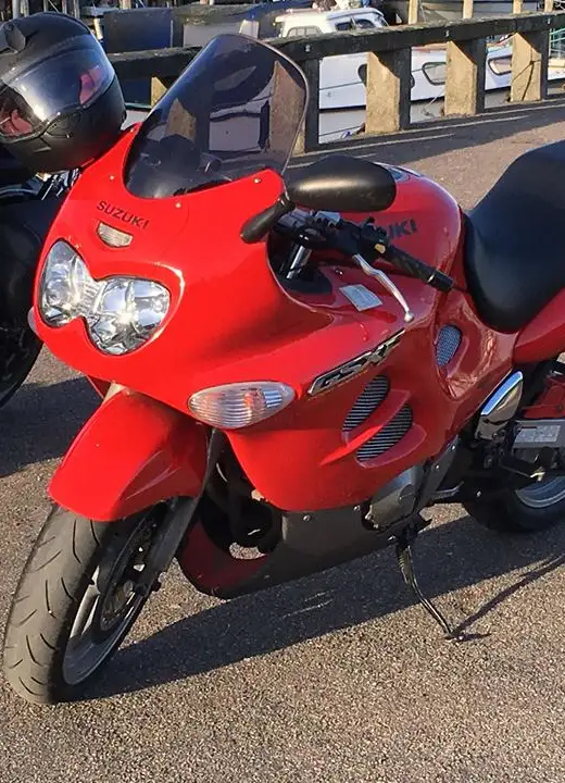 Suzuki GSX 600 F