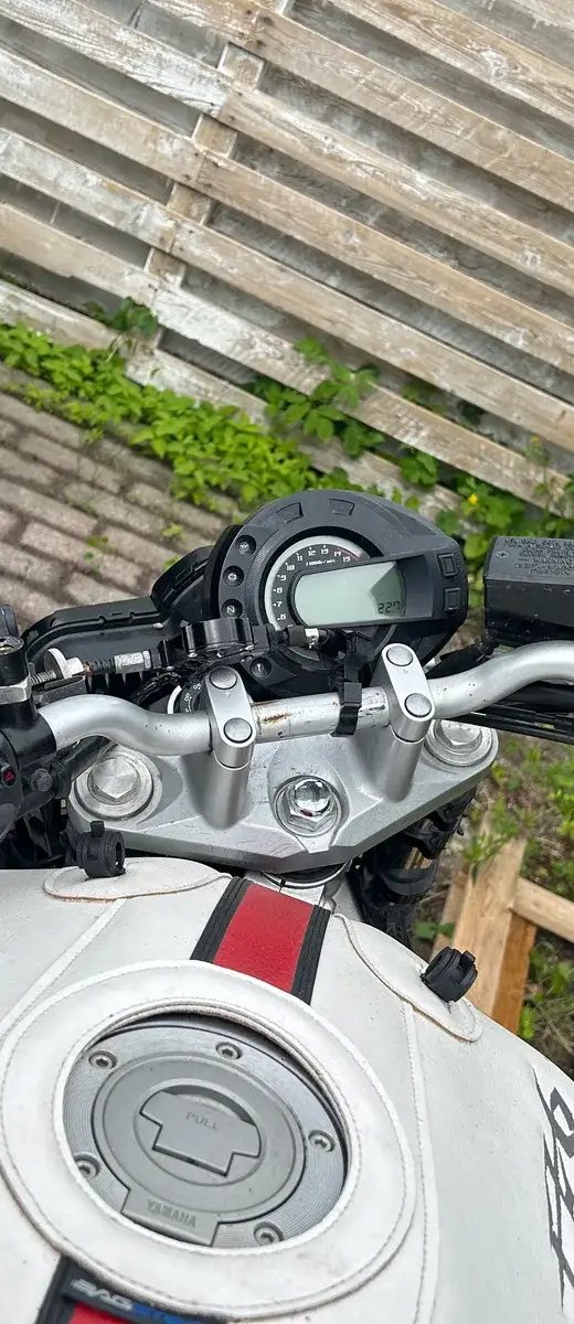 Yamaha FZ6