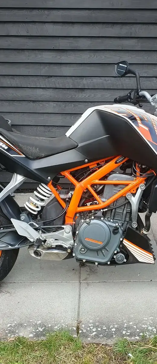 KTM 390 Duke