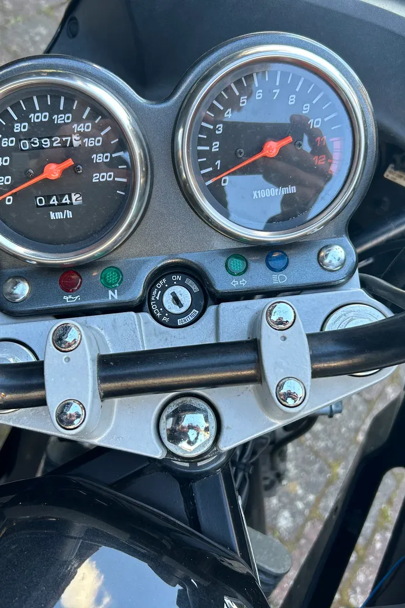 Suzuki GS 500 F