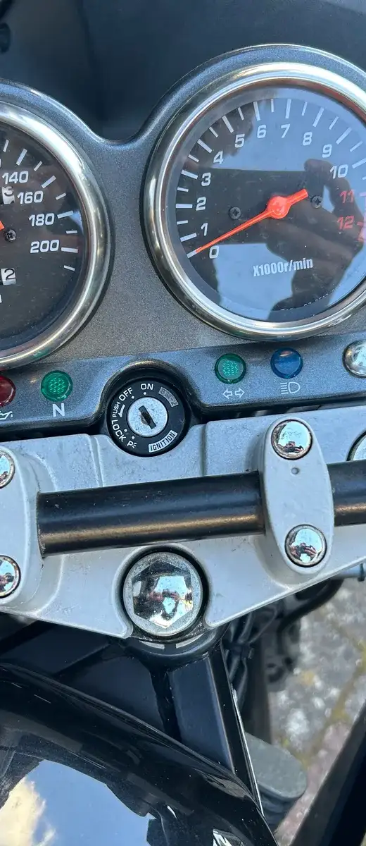 Suzuki GS 500 F