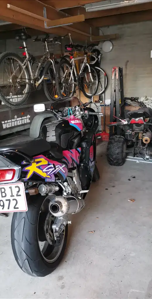 Suzuki GSXR 750