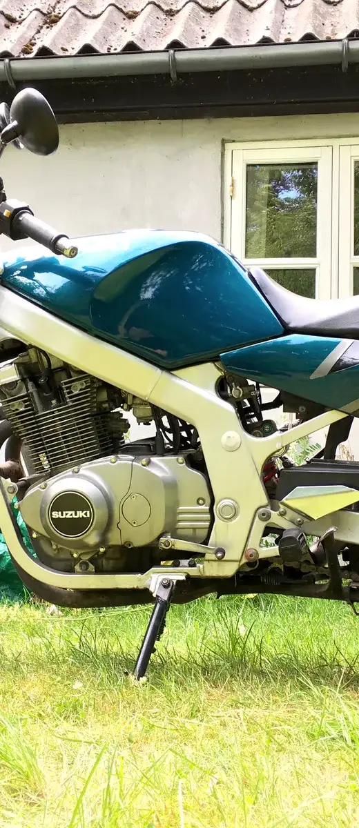 Suzuki GS 500