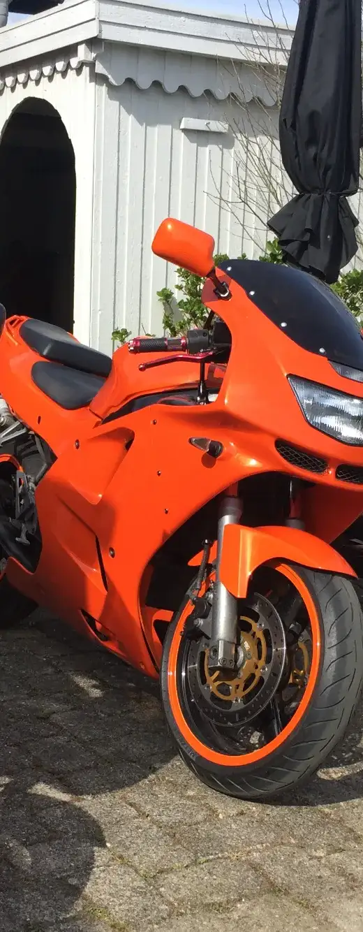 Kawasaki ZX6R