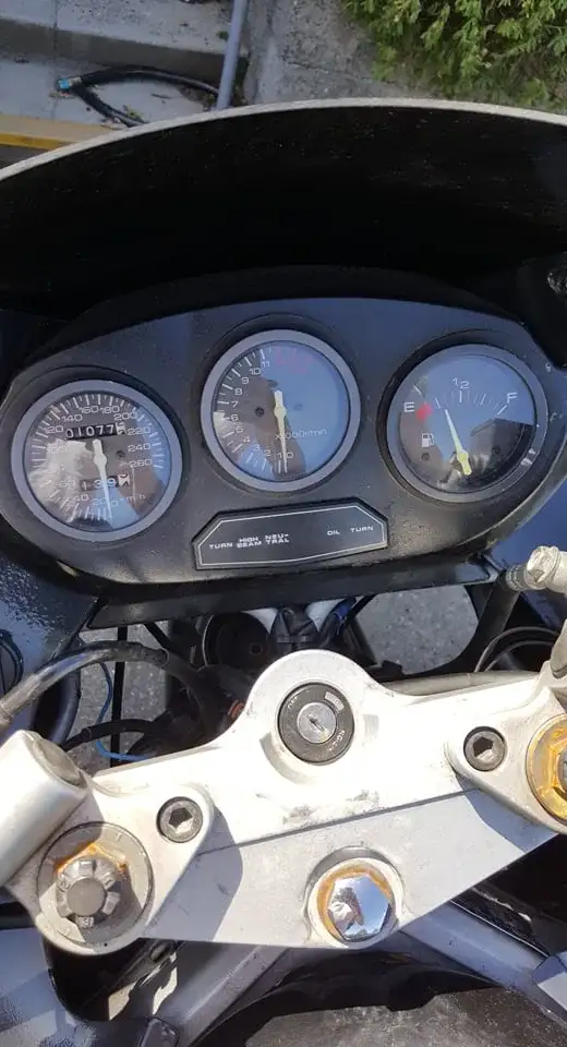Suzuki GSX 600 F