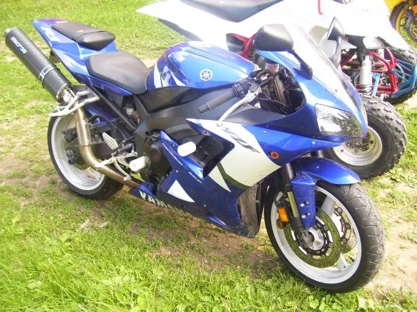 Yamaha R6