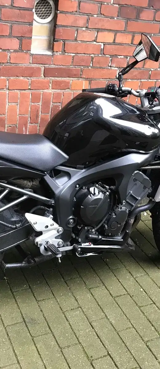Yamaha FZ6