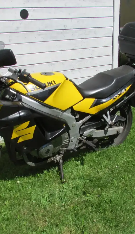 Suzuki GS 500