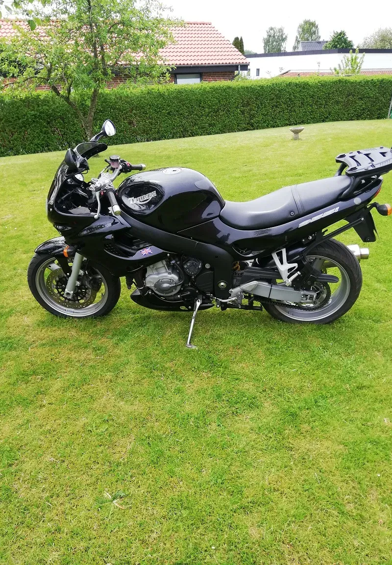 Triumph Sprint RS 955i