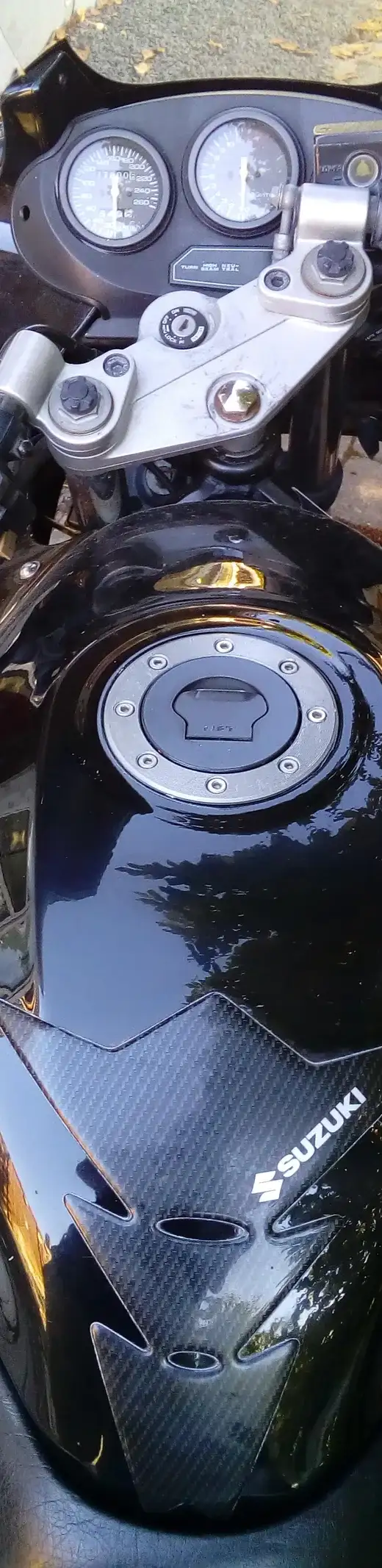 Suzuki GSX 600 F