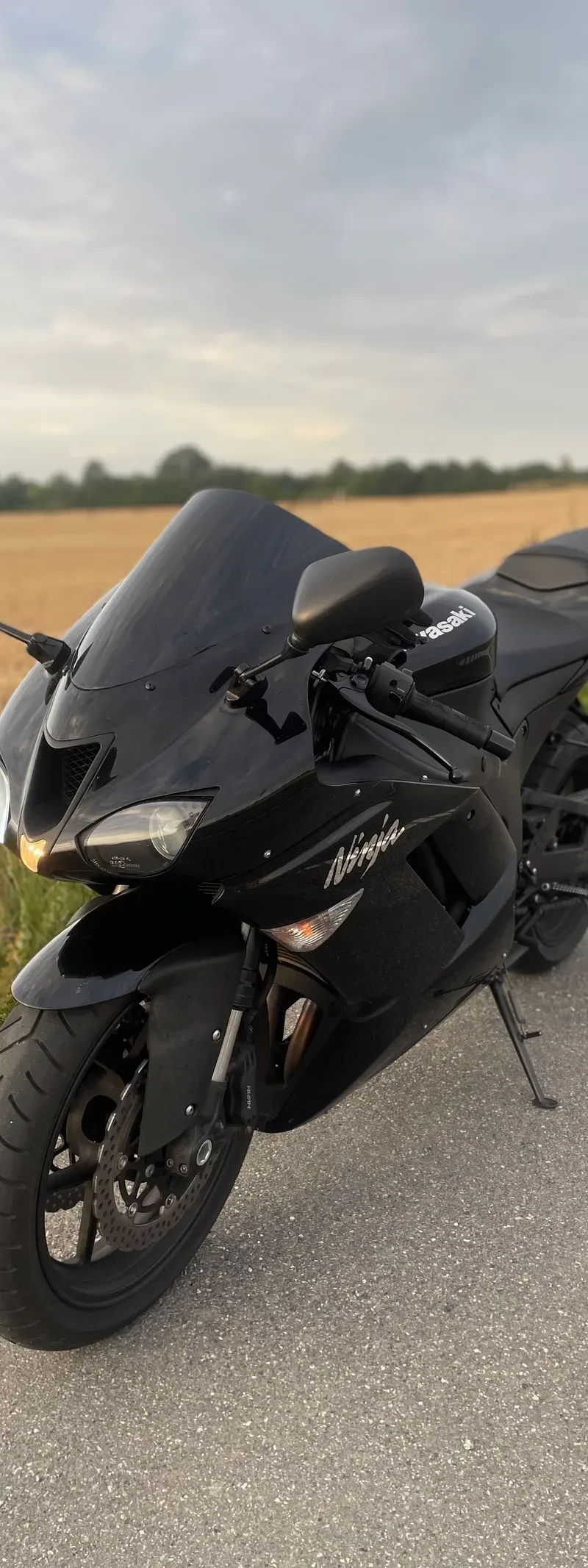 Kawasaki ZX6R