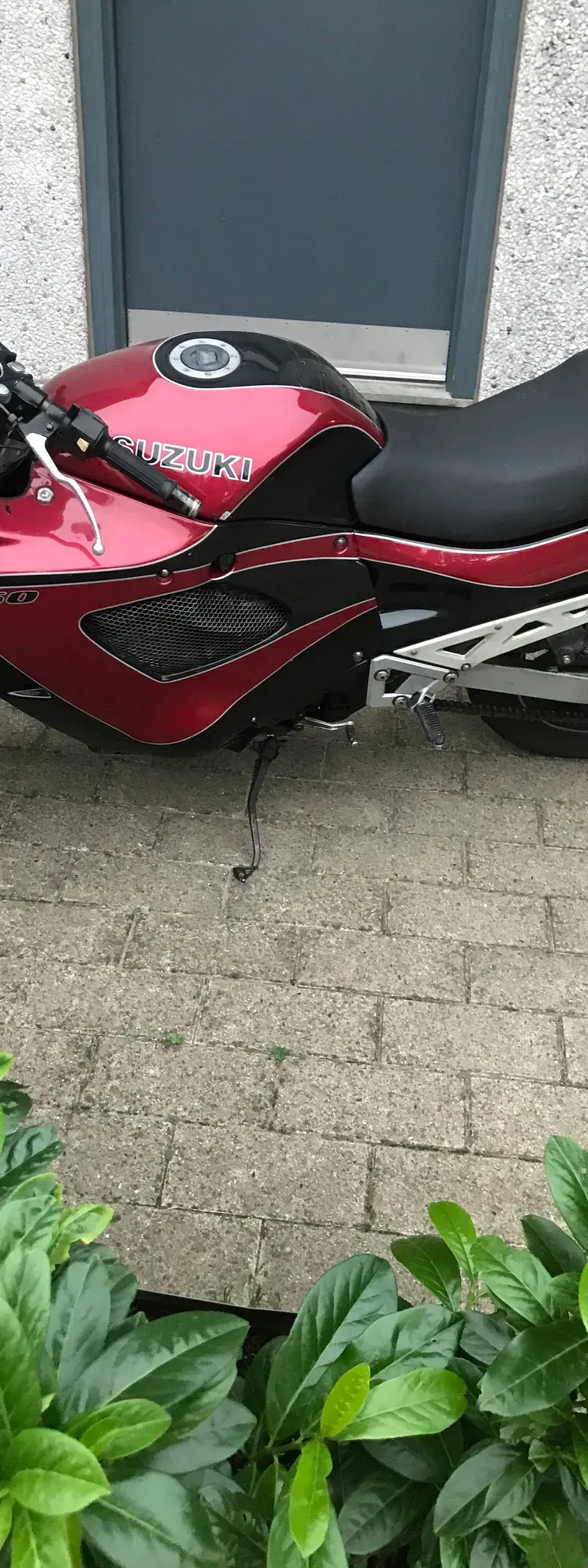 Suzuki GSX 750 F