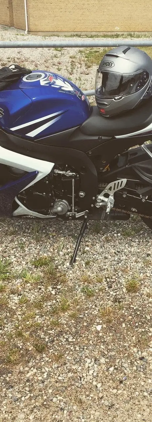 Suzuki GSXR 750