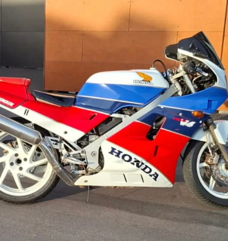 Honda VFR 400 R