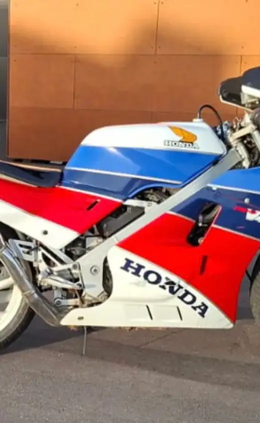 Honda VFR 400 R