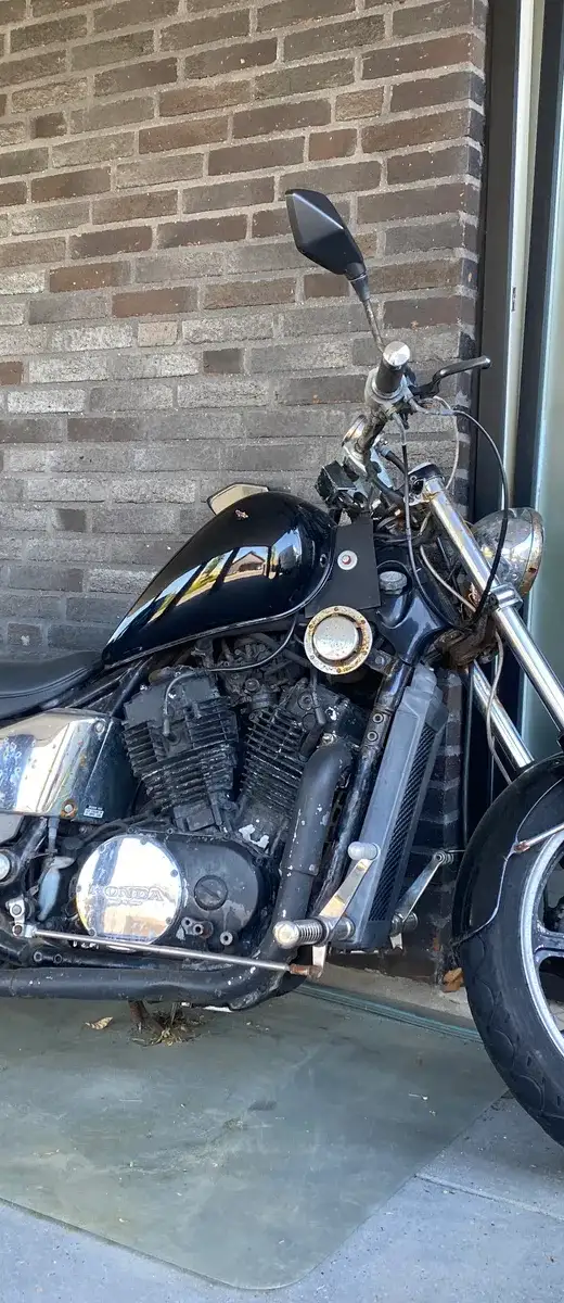 Honda VT 700