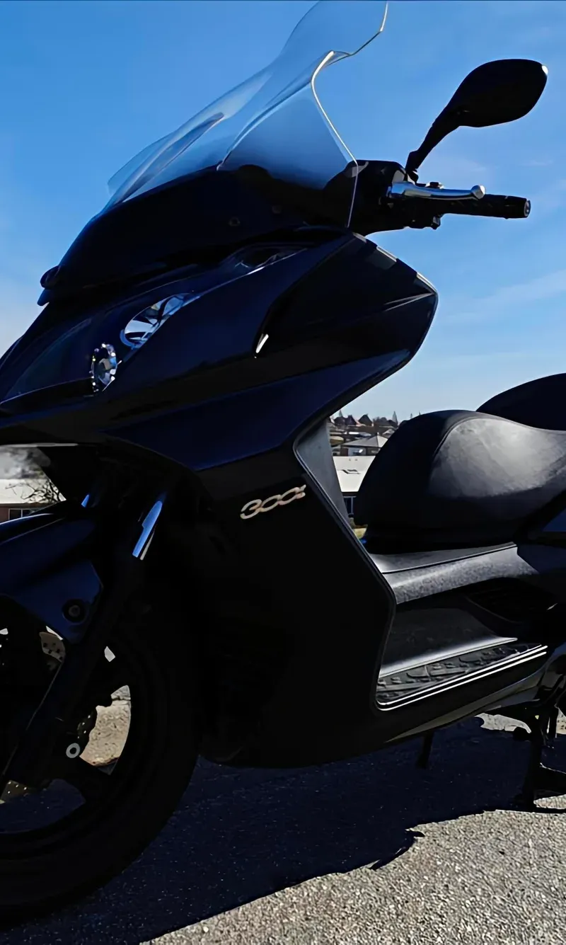 Kymco Downtown 300i ABS