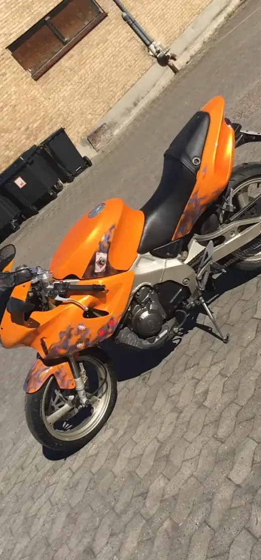 Yamaha SZR 660