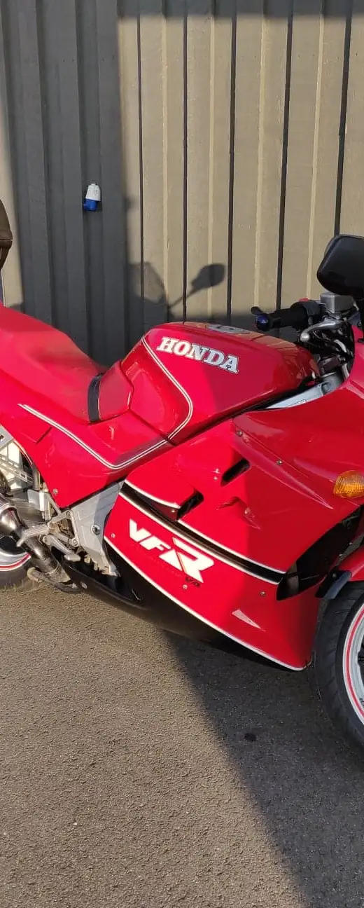 Honda VFR 750 F