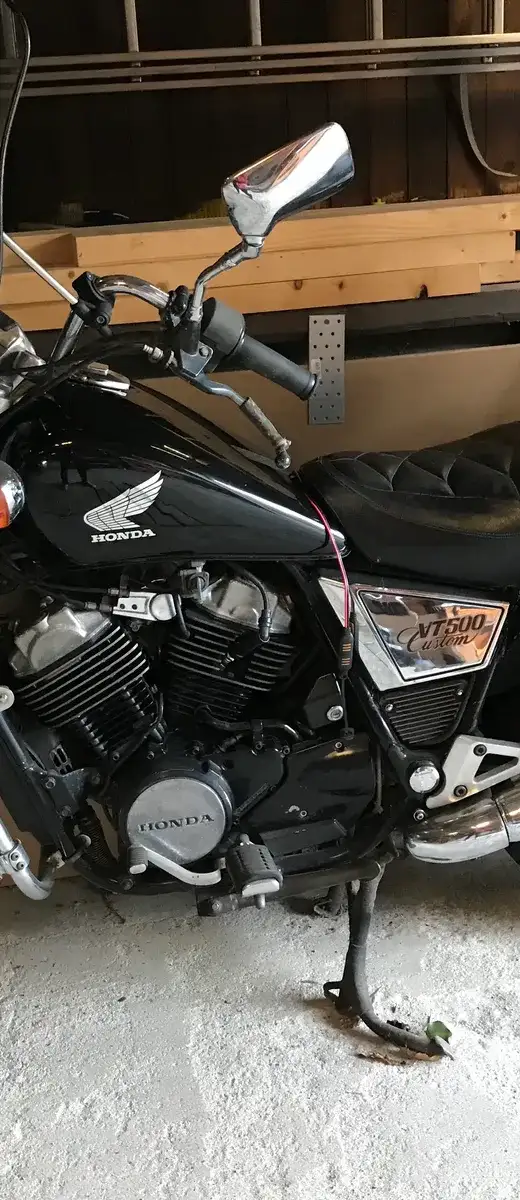 Honda VT 500