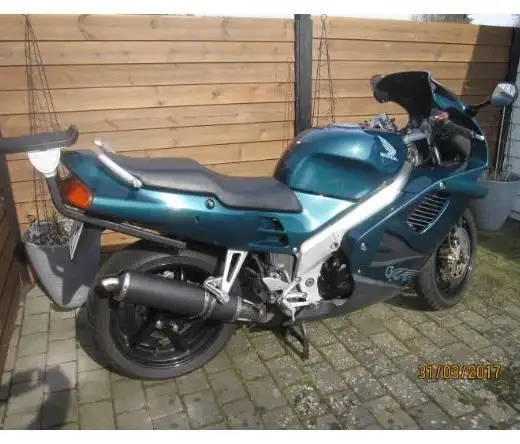 Honda VFR 750 F
