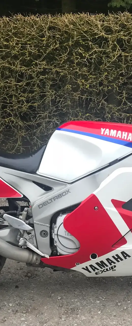 Yamaha FZR 1000