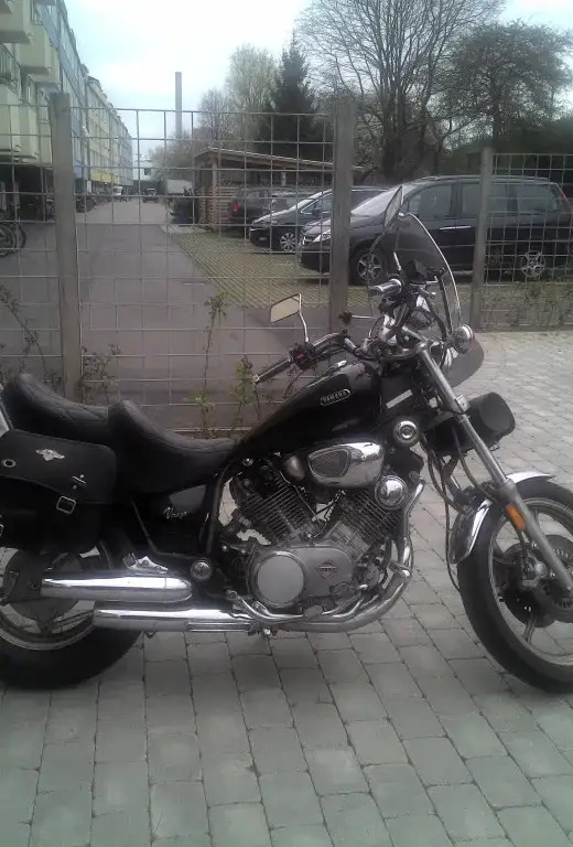 Yamaha XV 700