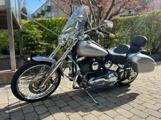 Harley-Davidson FXST Softail Standard