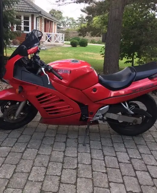 Suzuki RF 600 R