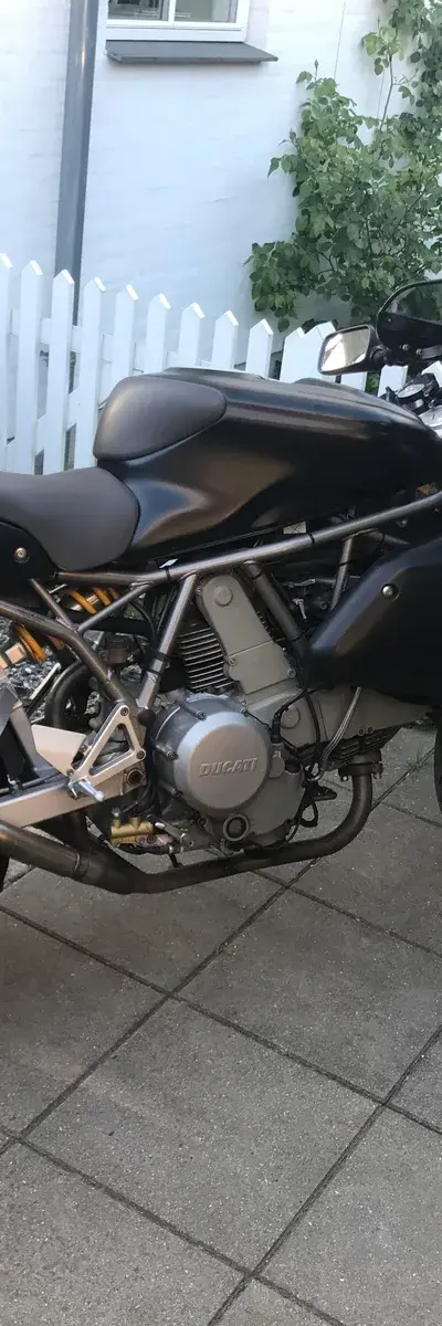 Ducati 750 Sport — billede 1