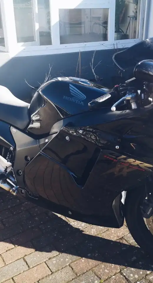 Honda CBR 1100 XX
